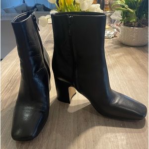 Sam Edelman heeled bootie